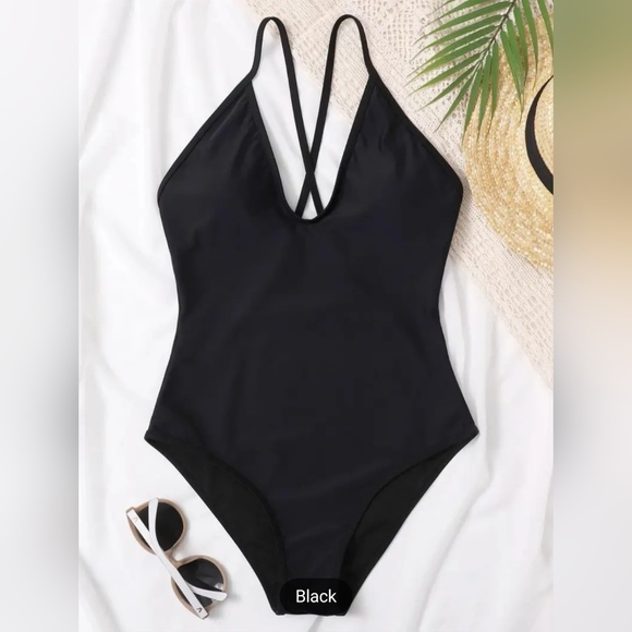 Swimsuit - Picture 3 of 4